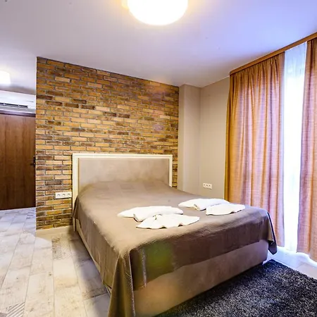 Antique Boutique 3*