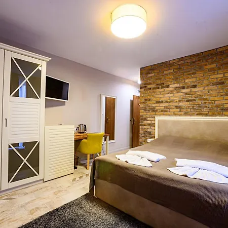 Antique Boutique Hotel 3*